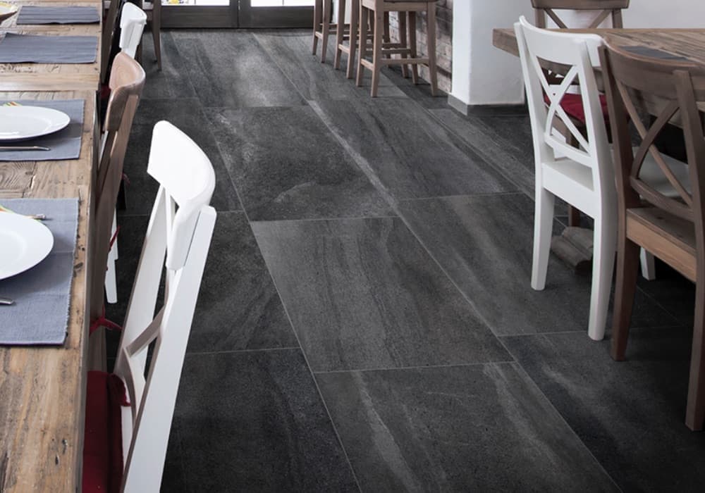 名古屋モザイク工業の新製品「モデネーゼ」床タイル