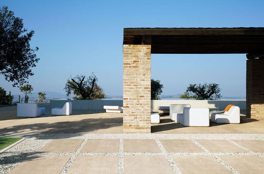 タイルの名古屋モザイク工業株式会社/20mm厚タイル