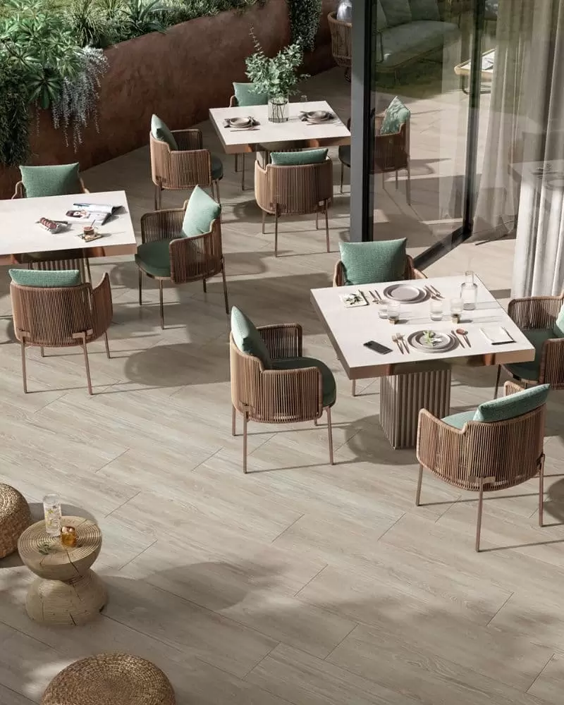 ベッラレーニャ タイルデッキ事例2