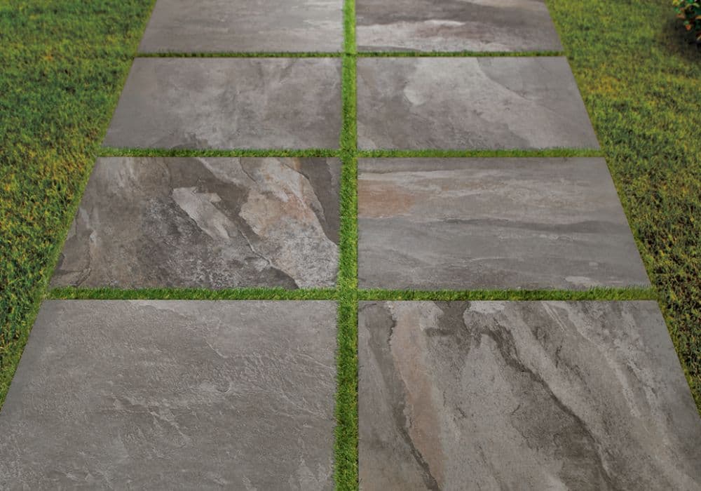 タイルの名古屋モザイク工業株式会社／20mm厚タイル「リトロバータ」