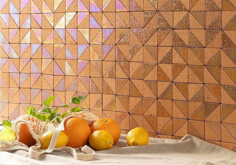 タイルの名古屋モザイク工業（株）／新製品「ピカディエットグラス」（アートモザイクタイル）