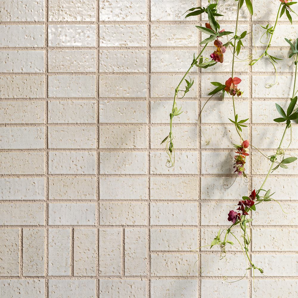 タイルの名古屋モザイク工業（株）新製品「フィアーバ」（デザイン内装タイル）